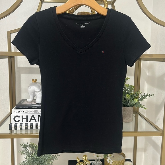 Tommy Hilfiger black v-neck shirt - Picture 4 of 7